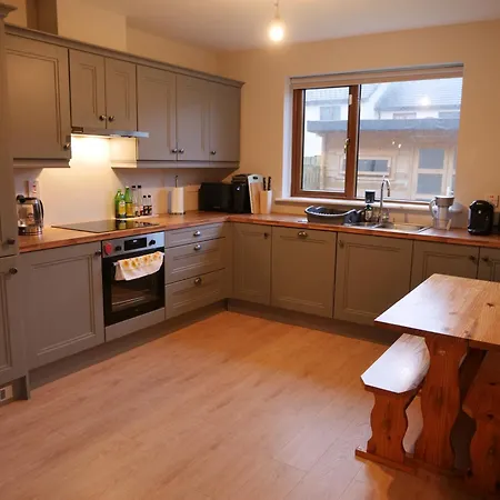 Cozy 2 Bedroom House In