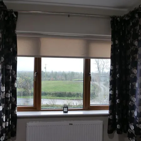 Dom wakacyjny Cozy 2 Bedroom House In *