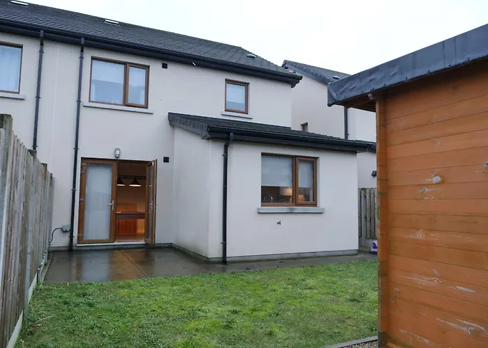 Cozy 2 Bedroom House In Дом отдыха